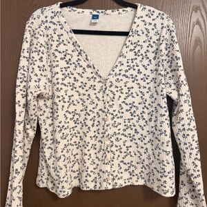 Floral Button-Up V-Neck Top